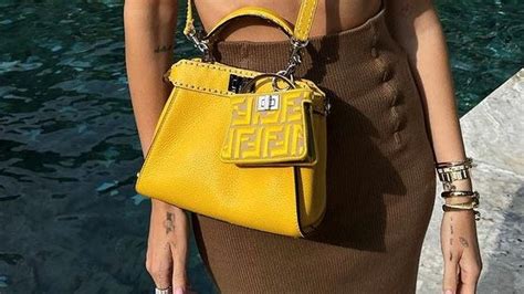 tracolla fendi nuova collezione|Borse Peekaboo Fendi: le ultime novità sulla nuova .